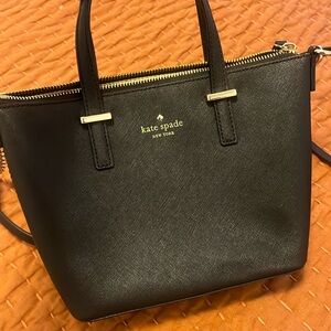 Kate spade pristine leather black purse.